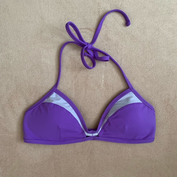 💜Lululemon Bikini Top💜 Size 4 - Picture 1 of 3